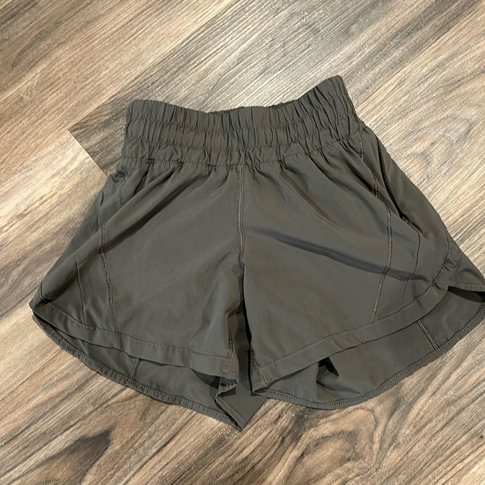 Lululemon running shorts (size 0, length 4)